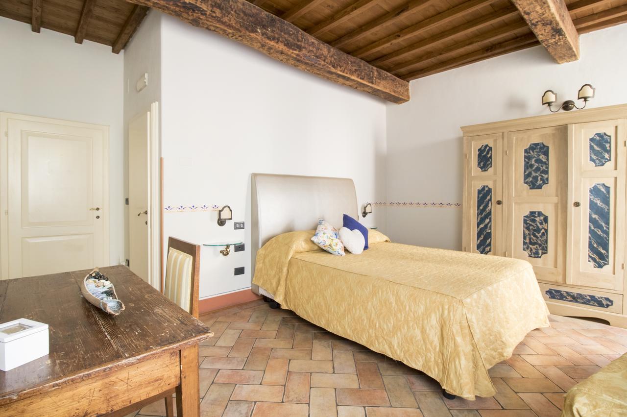 Bed and Breakfast Baldovino Di Monte Монте-Сан-Савино Экстерьер фото