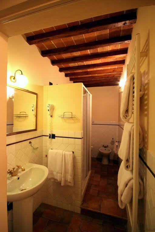 Bed and Breakfast Baldovino Di Monte Монте-Сан-Савино Экстерьер фото